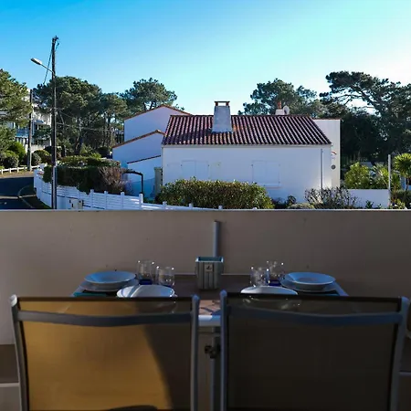 Grand Proche Quartier De La Pironniere - 4 Personnes *